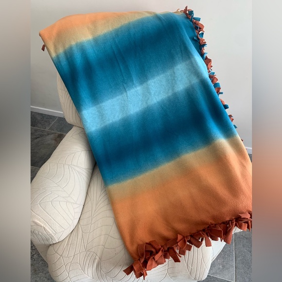 Fleece throws blankets - Picture 1 of 2